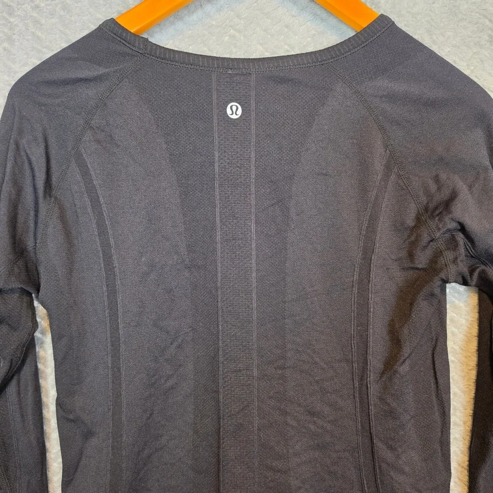 Lululemon Swiftly Tech Long Sleeve 2.0 Black Shirt Size 10 Thumbholes Activewear